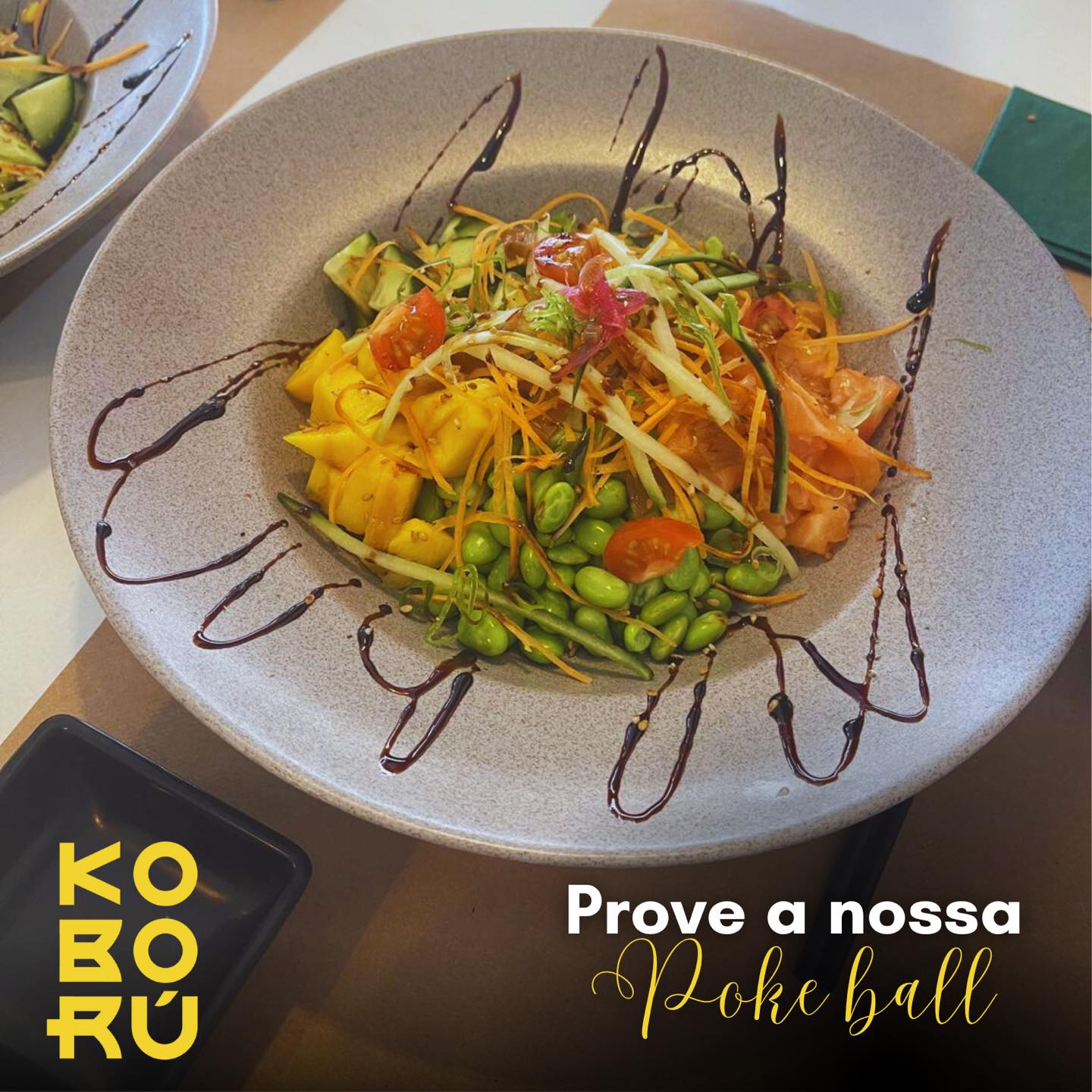Sushi Poke Ball Salmão - Koború Restaurante Japonês